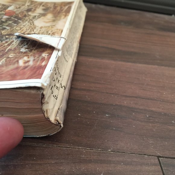 Eaton's Fall and Winter 1969 Catalog Canada *Missing Pages* - Picture 4 of 12